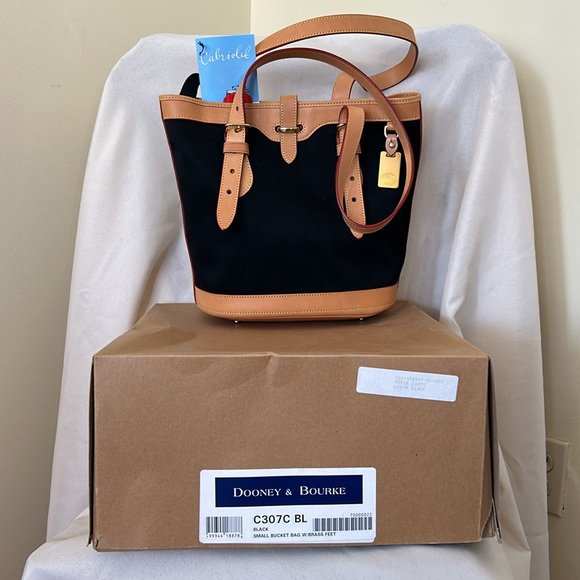Dooney & Bourke Cabriolet Canvas and Leather Bucket Bag Vintage NWT - Picture 3 of 15